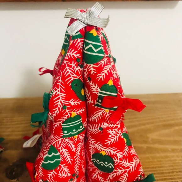 Two Vintage Quilted Fabric 8" Christmas Trees Bows Holiday Table Decor - Picture 5 of 11